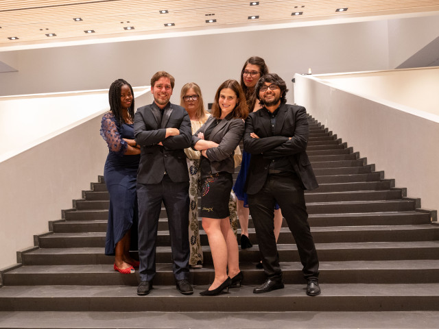 Die Immunstoffwechsel-Gruppe des SIAF während des World Immune Regulation Meeting (Davos). Von links: Seyram Duphey, Nino Stocker, Urszula Radzikowska, Milena Sokolowska, Inés Jardon Parages und Abhijeet Kulkarni.